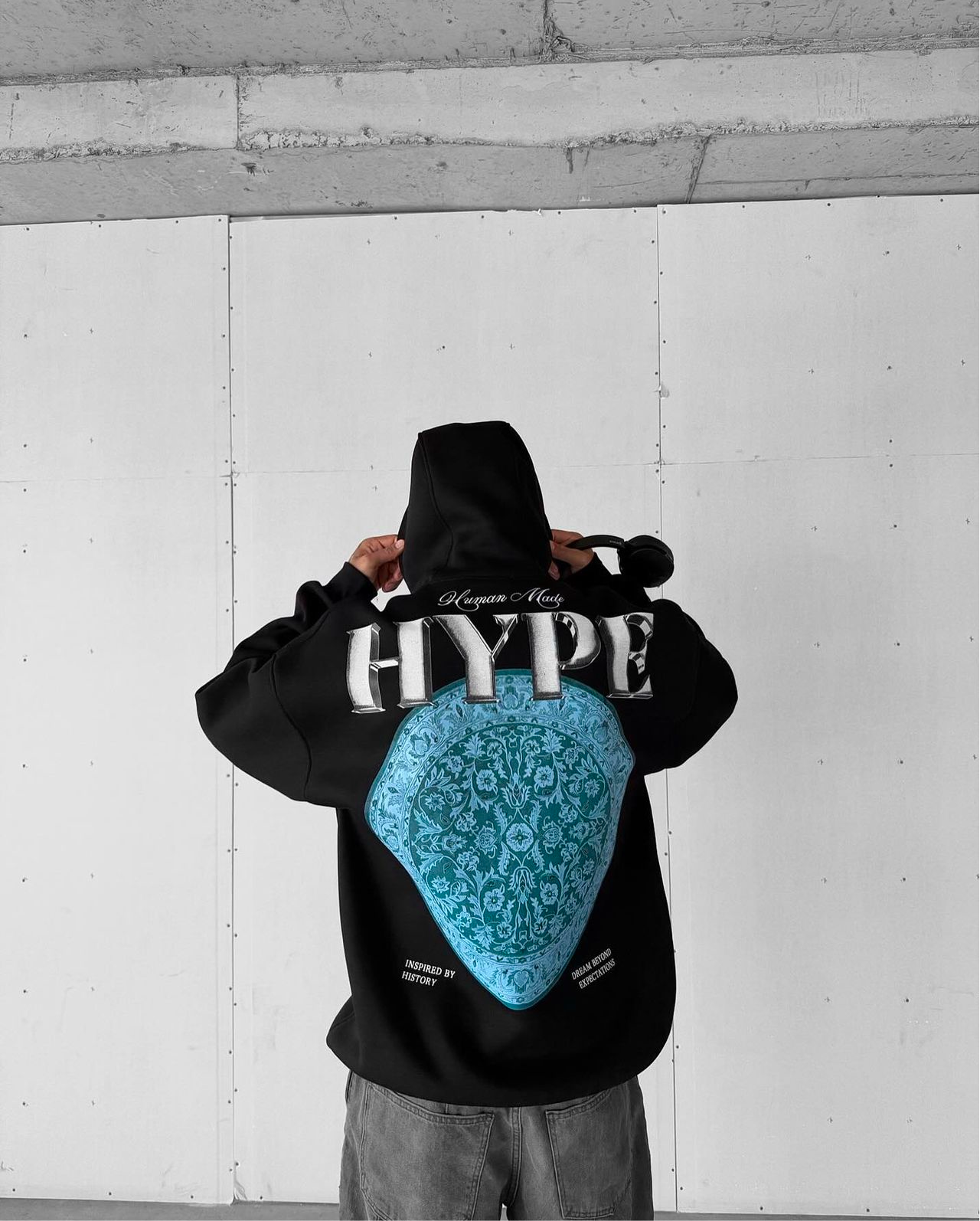 OVERSIZE HYPE HOODIE - BLACK