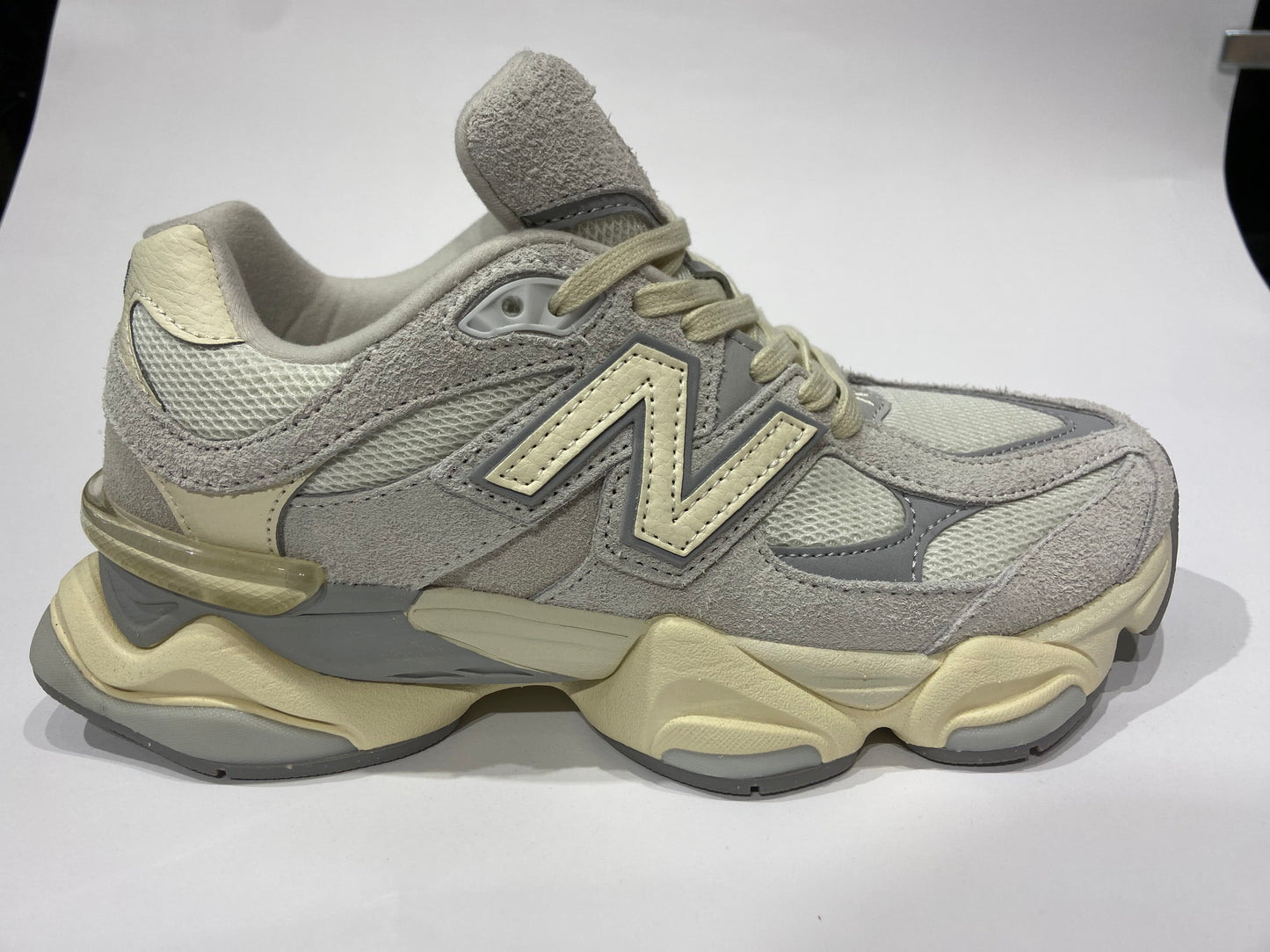 New balance “9060”